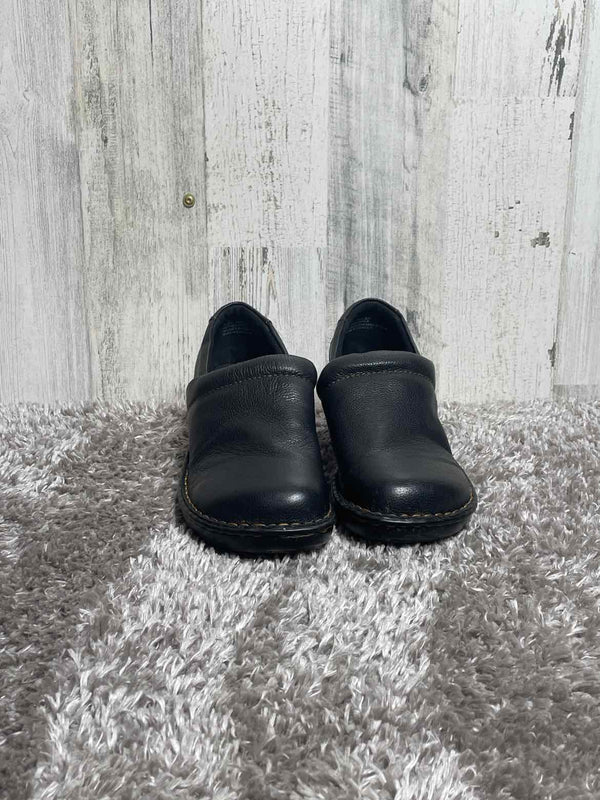 7.5 Born Shoes