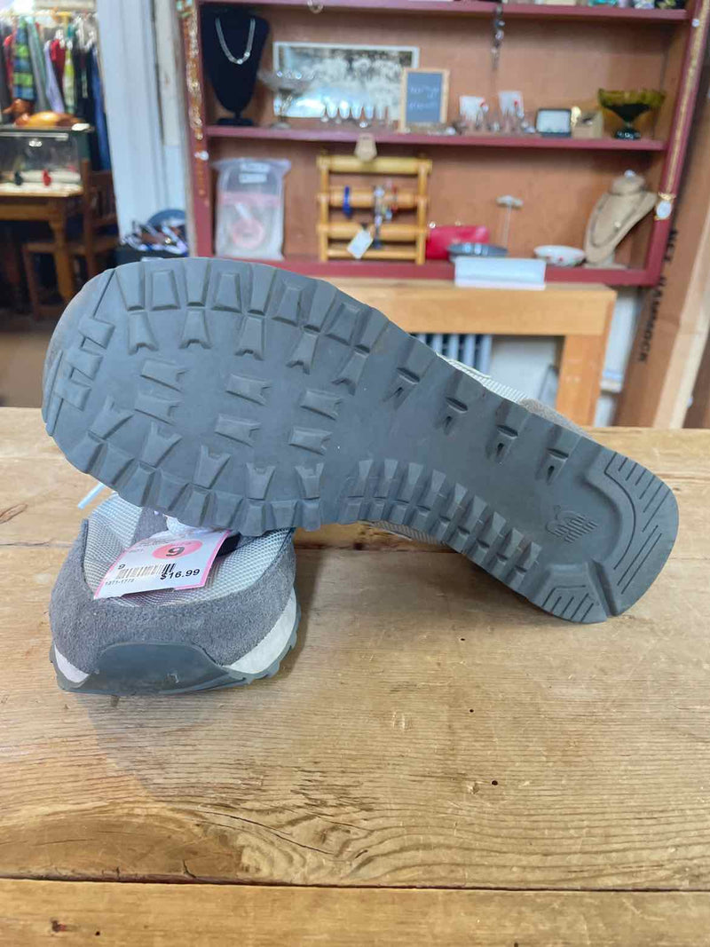 Shoe Size 9 New Balance Sneakers