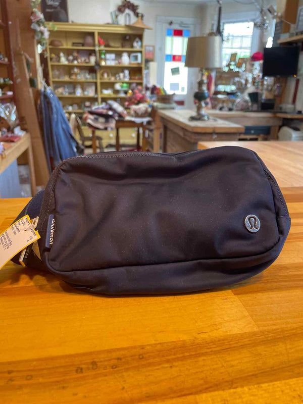 LuLuLemon Purse