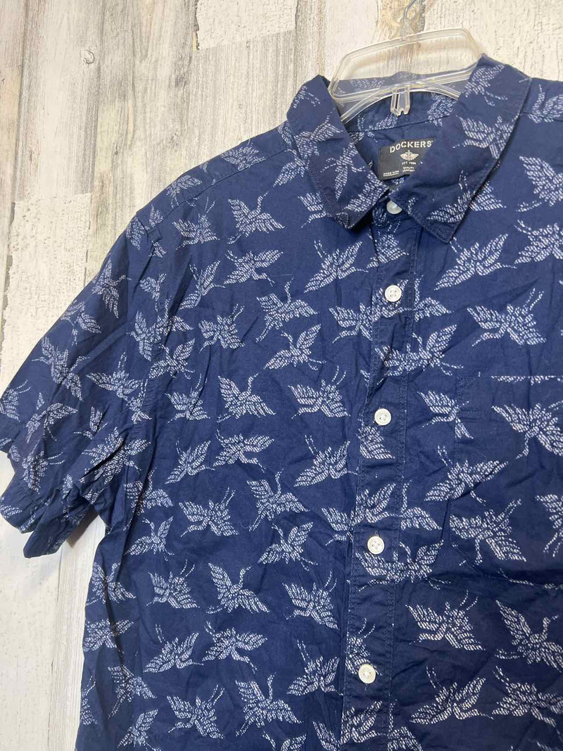 Size L Dockers Shirt