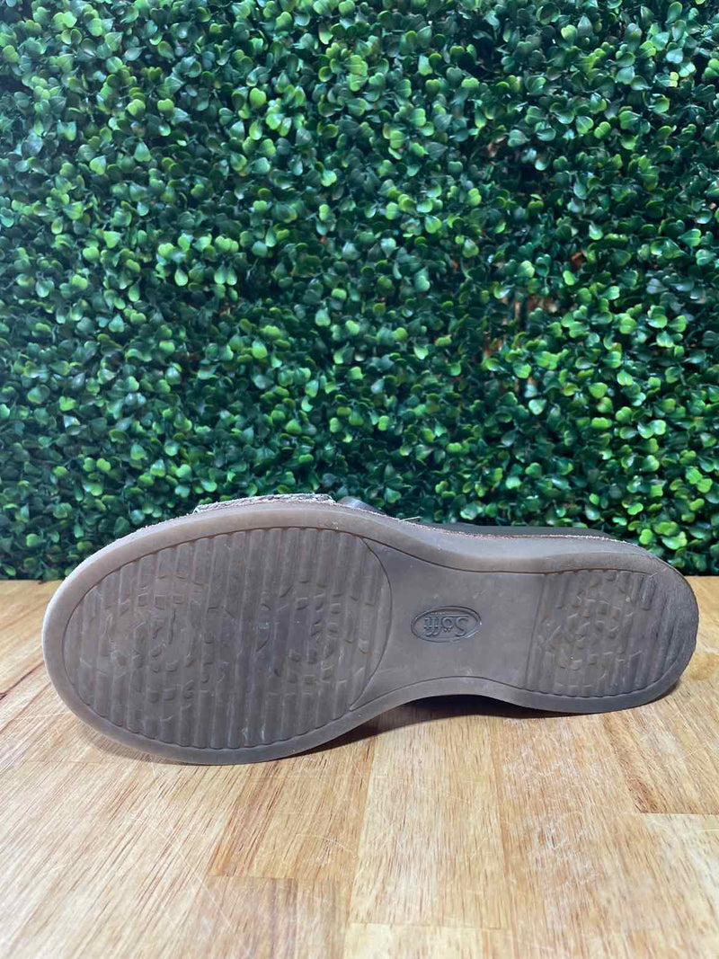 Shoe Size 8.5 Soft Sandals