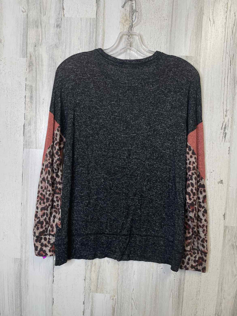 Maurices Size S Shirt