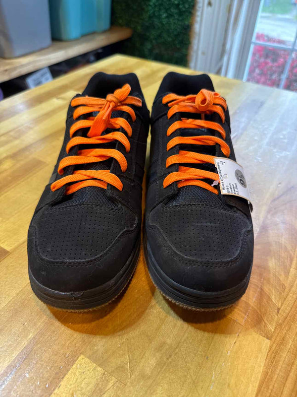 9.5 Everlast Sneakers