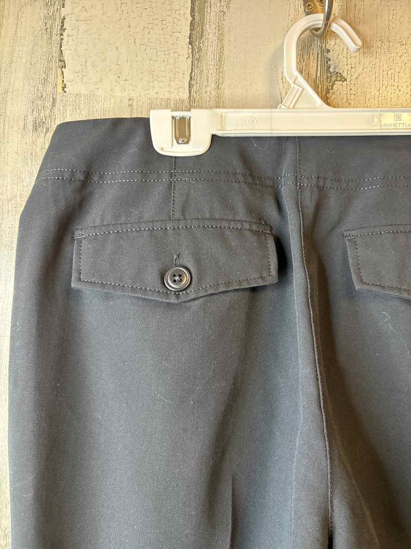 Size 6 Larry Levine Capris