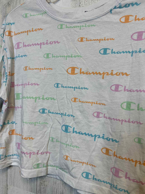 Champion Size M Shirt