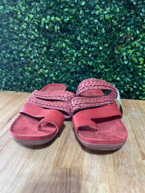 Shoe Size 9 Bare Traps Sandals