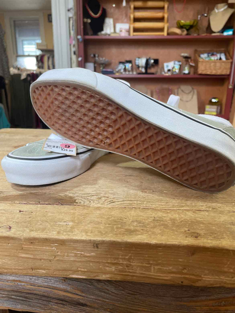 Shoe Size 9 VANS Sneakers