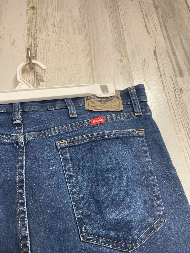 Size 36/29 Wrangler Pants