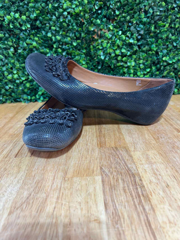 Shoe Size 9 Earthies Shoes