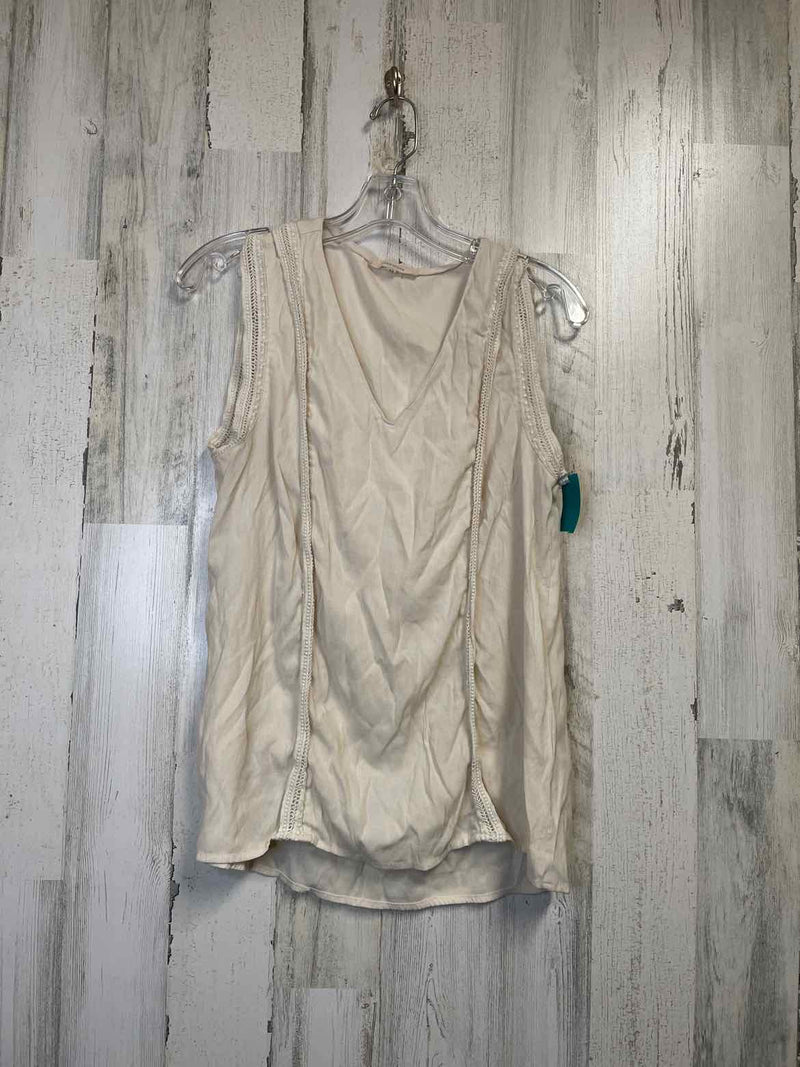 41 Hawthorn Size M Shirt