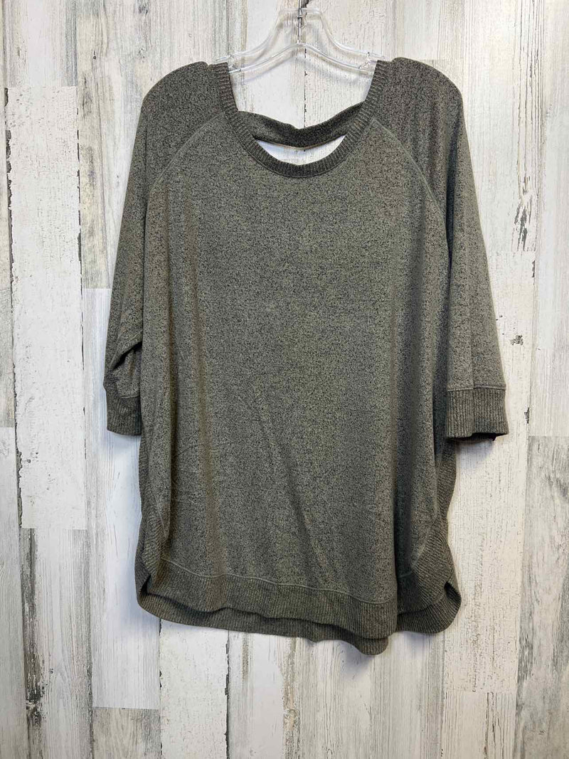 Maurices Size 2X Shirt