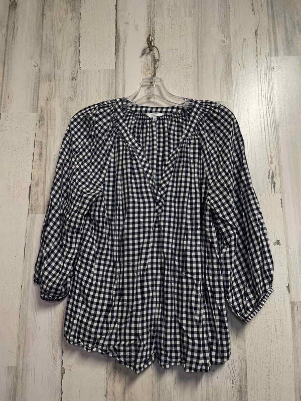 Crown & Ivy Size L Shirt