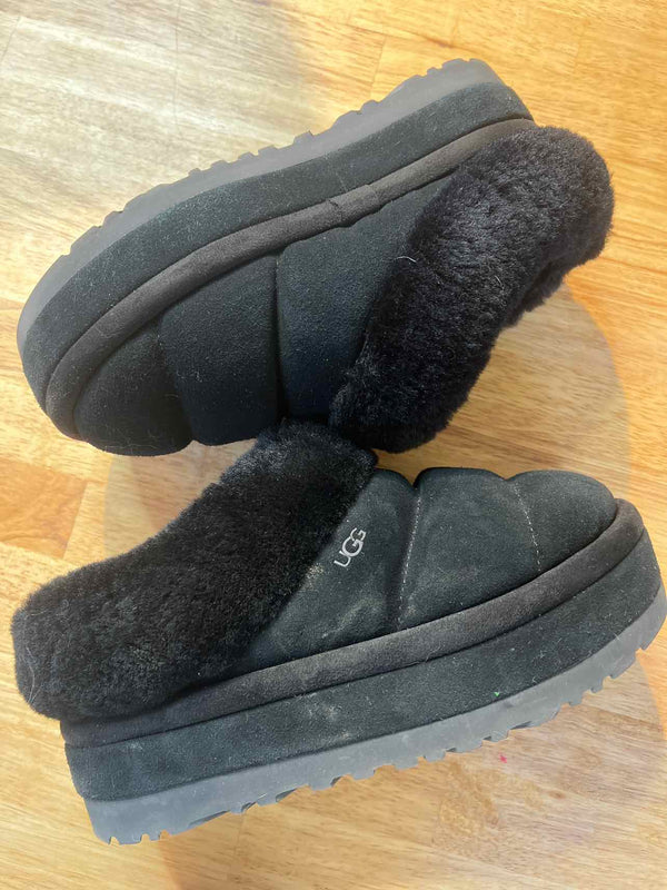 8 UGG Shoes