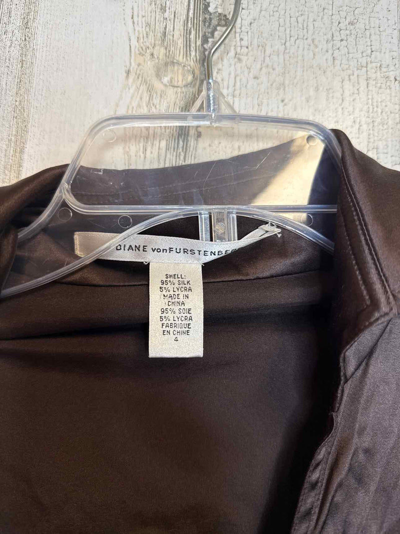 Diane Von Furstenberg Size 4 Shirt