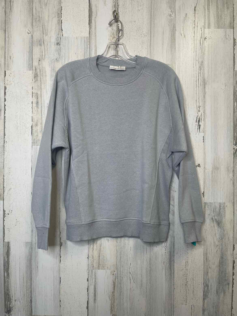 Size M Zenana Outfitters Sweatshirt