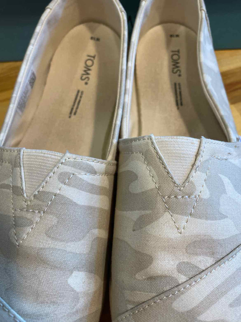 Shoe Size 10 TOMS Shoes