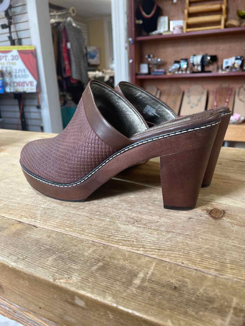 Shoe Size 10 Banana Republic Shoes