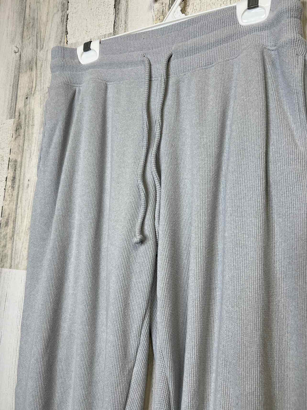 Size M American Eagle Pants