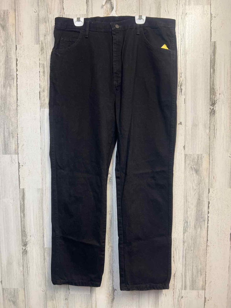 Size 40/32 Rustler Pants