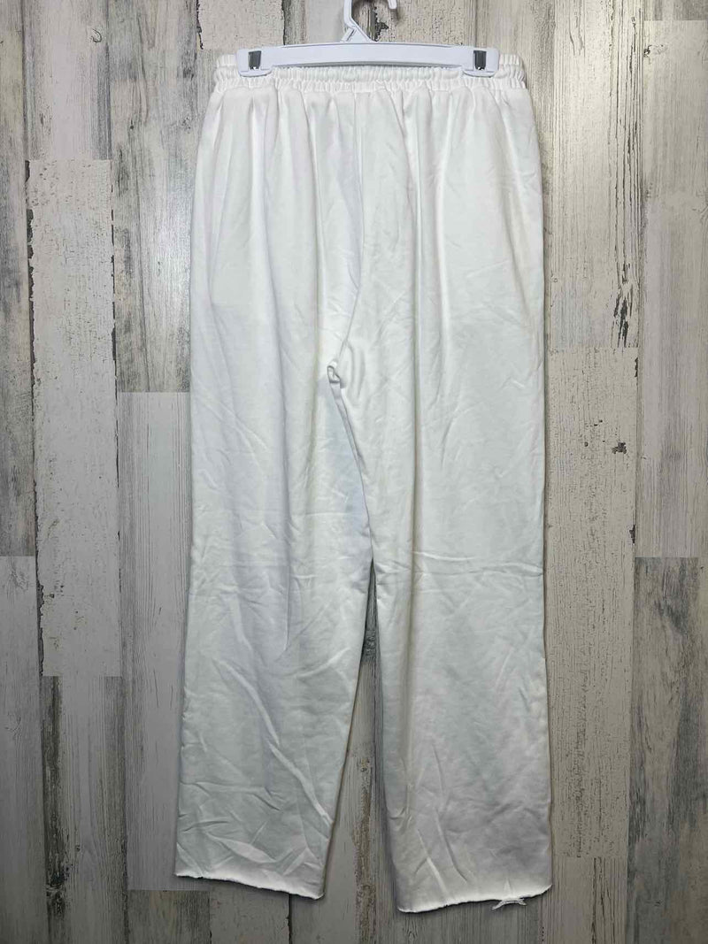 Size M Boutique Pants