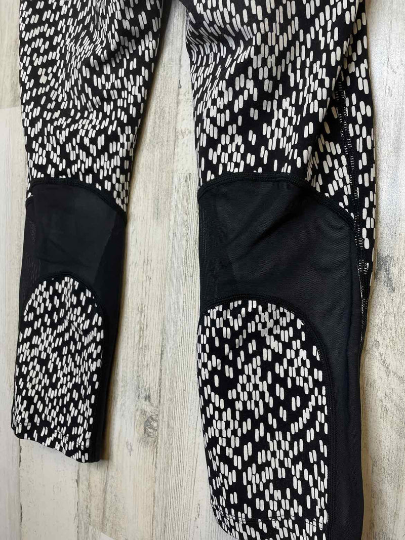 Size M Nike Leggings