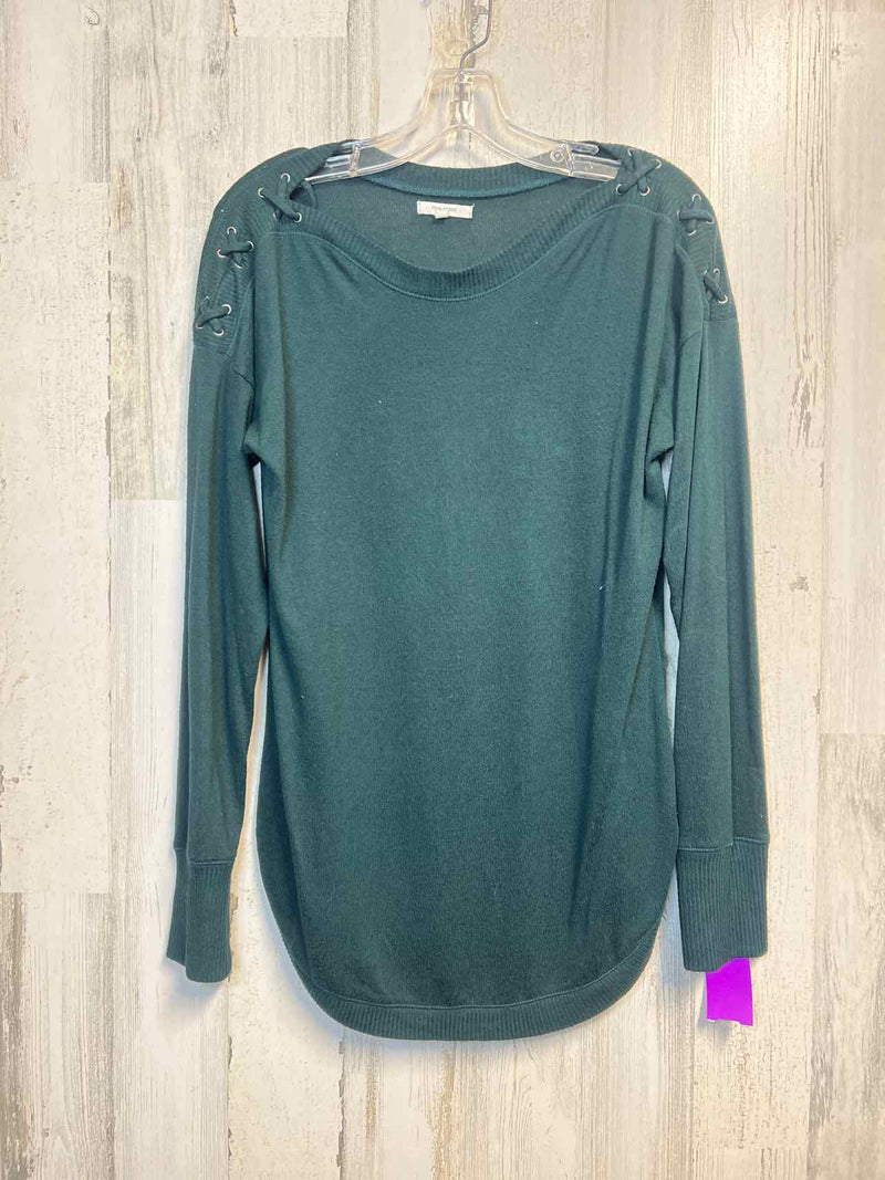 Maurices Size M Shirt