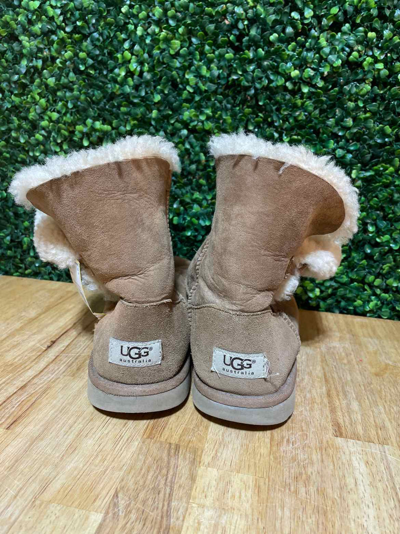 Shoe Size 6 UGG Boots