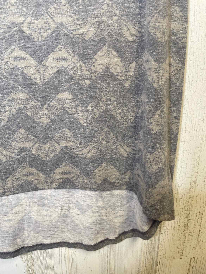 Lularoe Size S Shirt