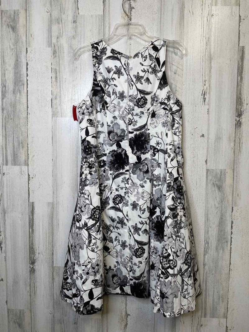 Size 16 RNstudio Dress