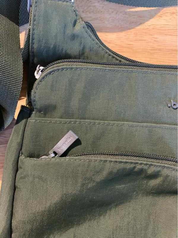 Baggallini Purse