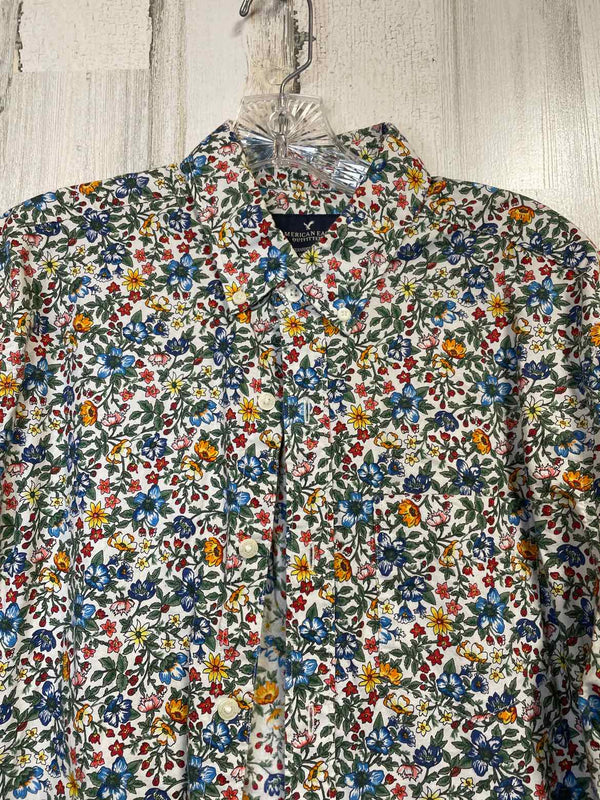 Size M American Eagle Shirt