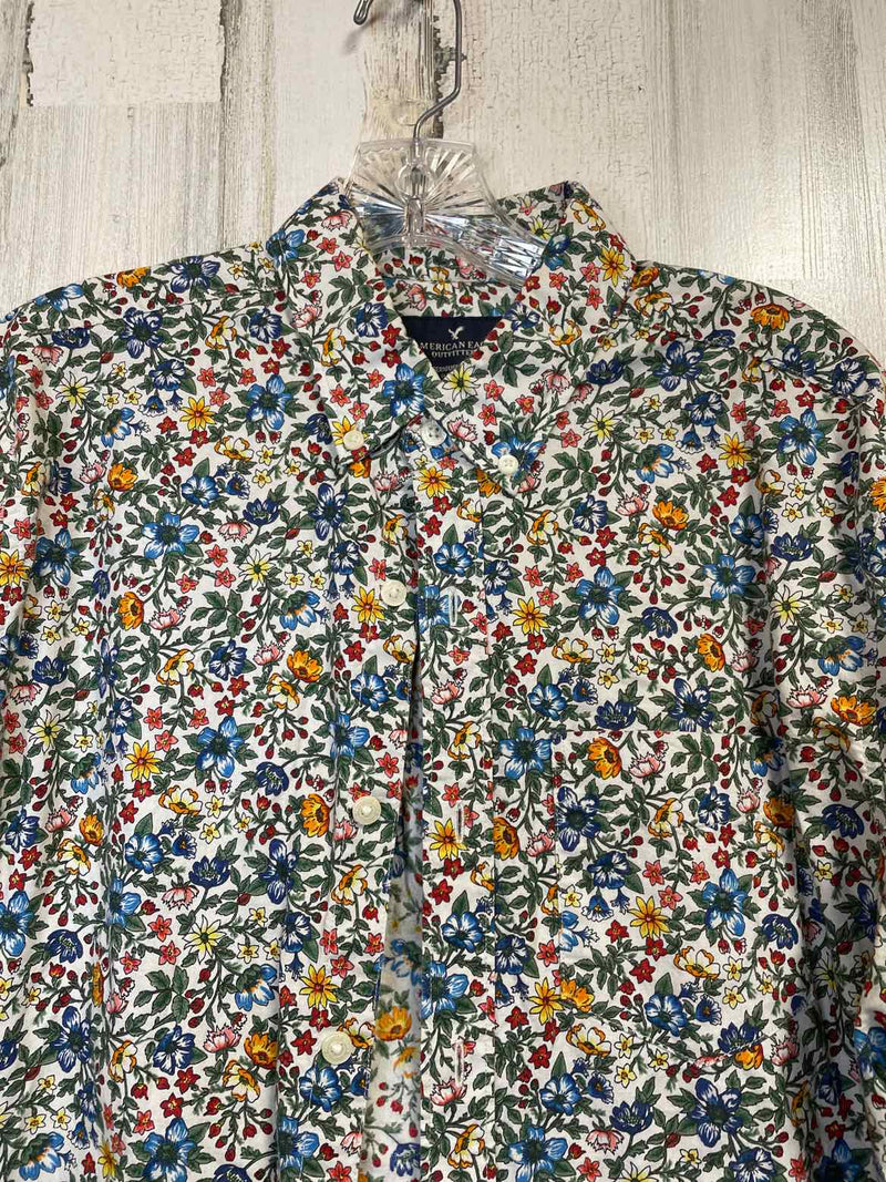 Size M American Eagle Shirt
