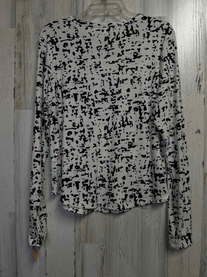 Old Navy Size XL Shirt
