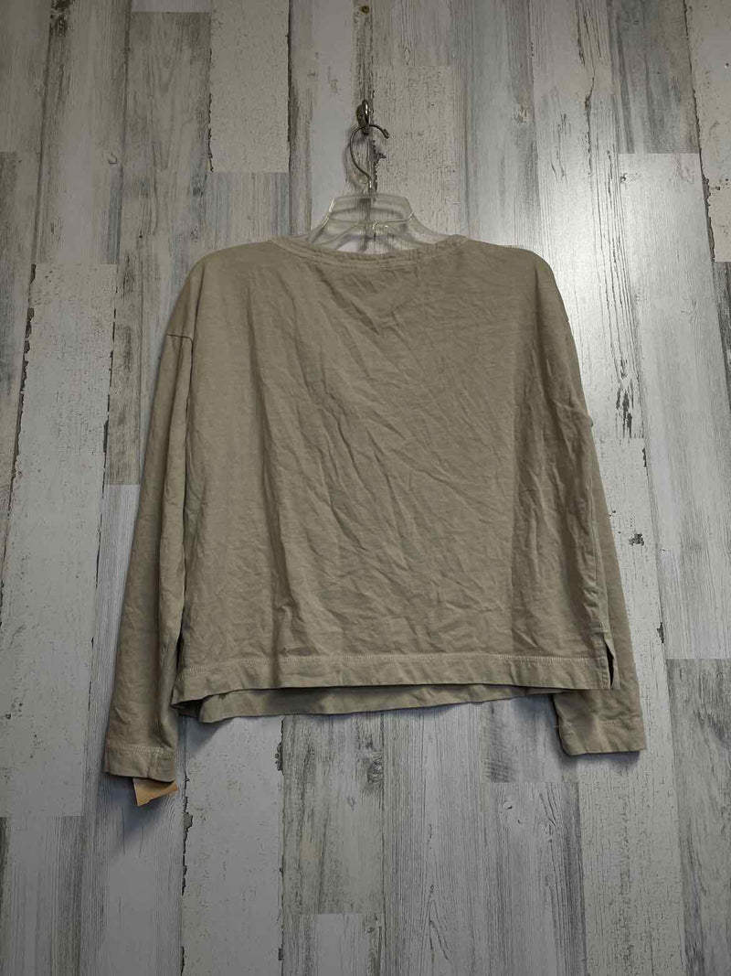 Old Navy Size M Shirt