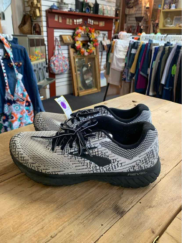 Shoe Size 8 Brooks Sneakers
