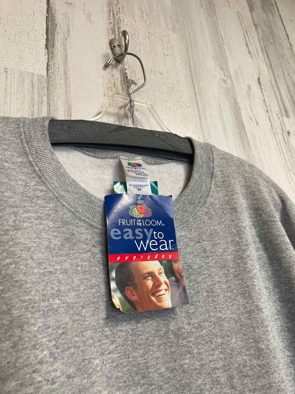 Size 2XL Fruit of the Loom Sweater