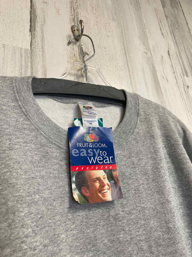 Size 2XL Fruit of the Loom Sweater