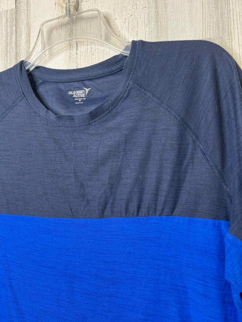 Size M Old Navy Shirt