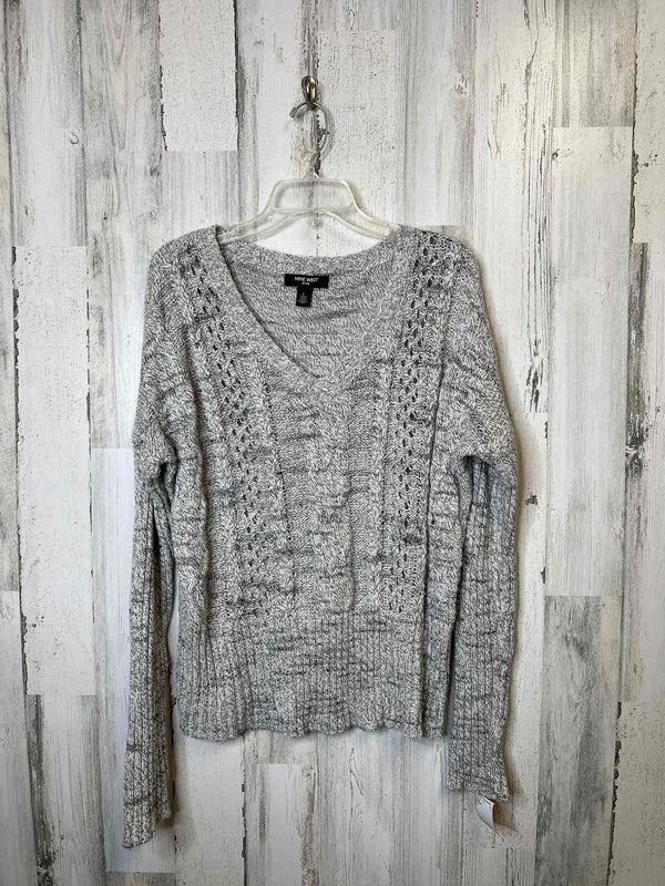 Nine West Size L Sweater