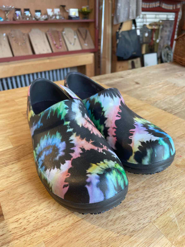 Shoe Size 7 Crocs Sandals