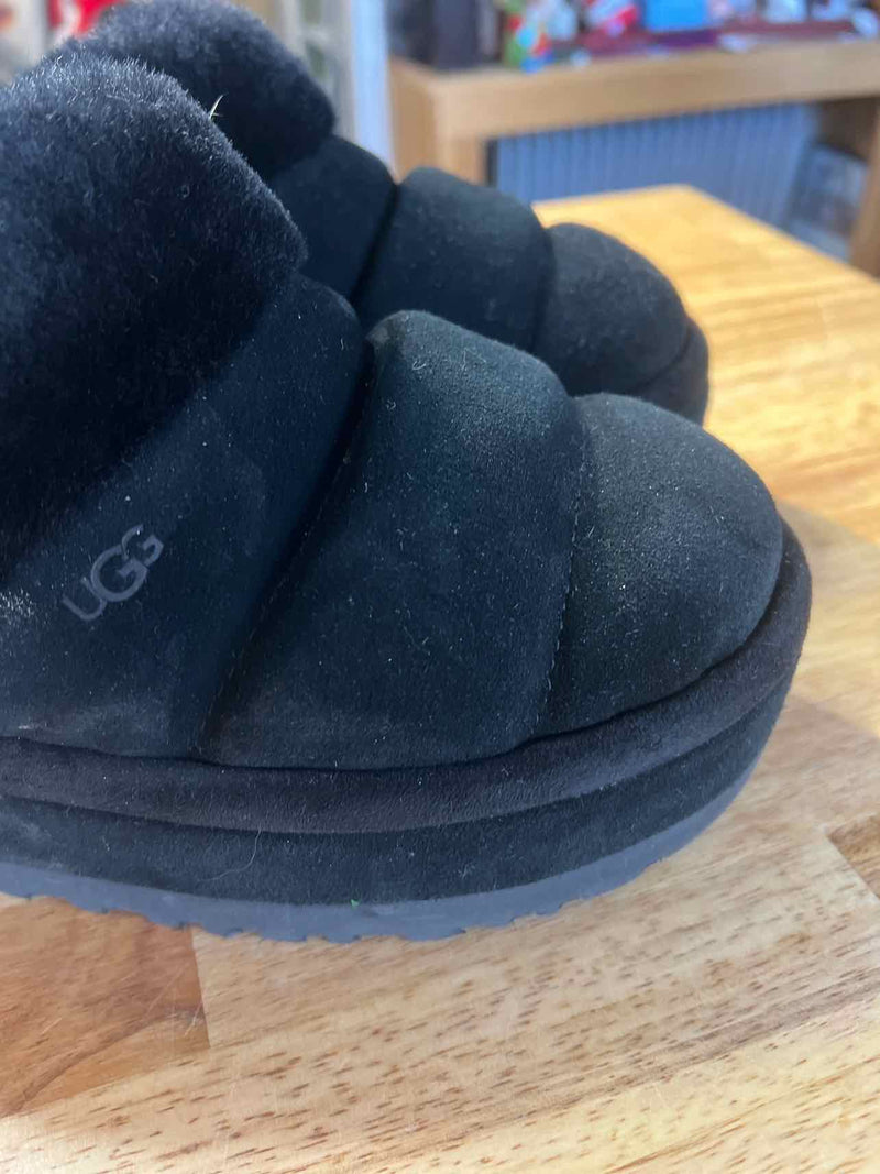 8 UGG Shoes