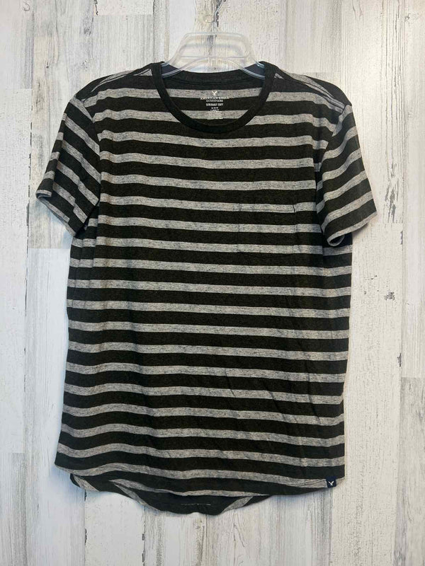 Size M American Eagle Shirt