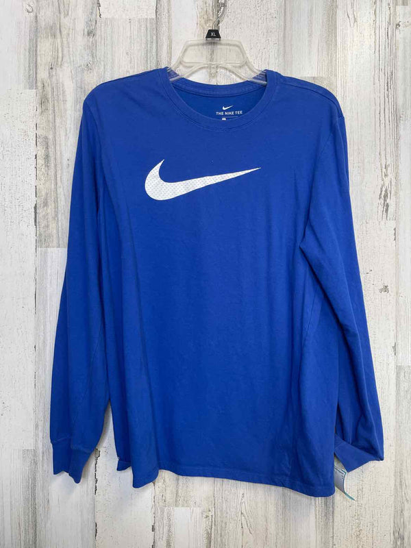 Size L Nike Shirt