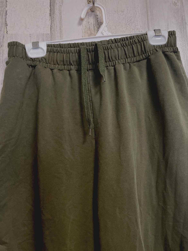 Size M Boutique Pants