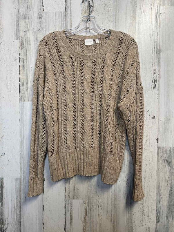 Cyrus Size XL Sweater
