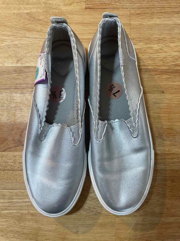 Shoe Size 7.5 Rocket Dog Shoes