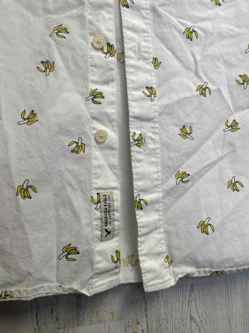 Size M American Eagle Shirt