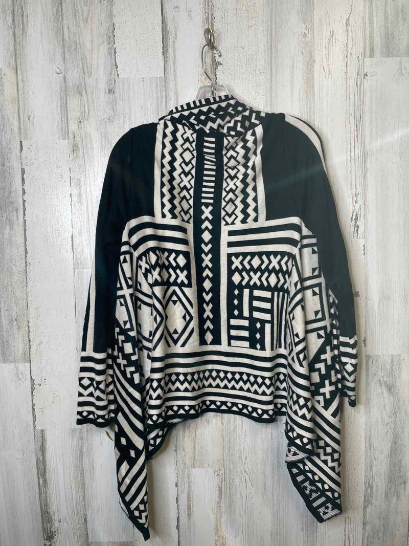 Size M Boutique Cardigan