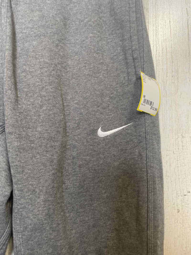 Size M Nike Pants