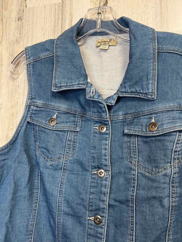 One World Size L Vest